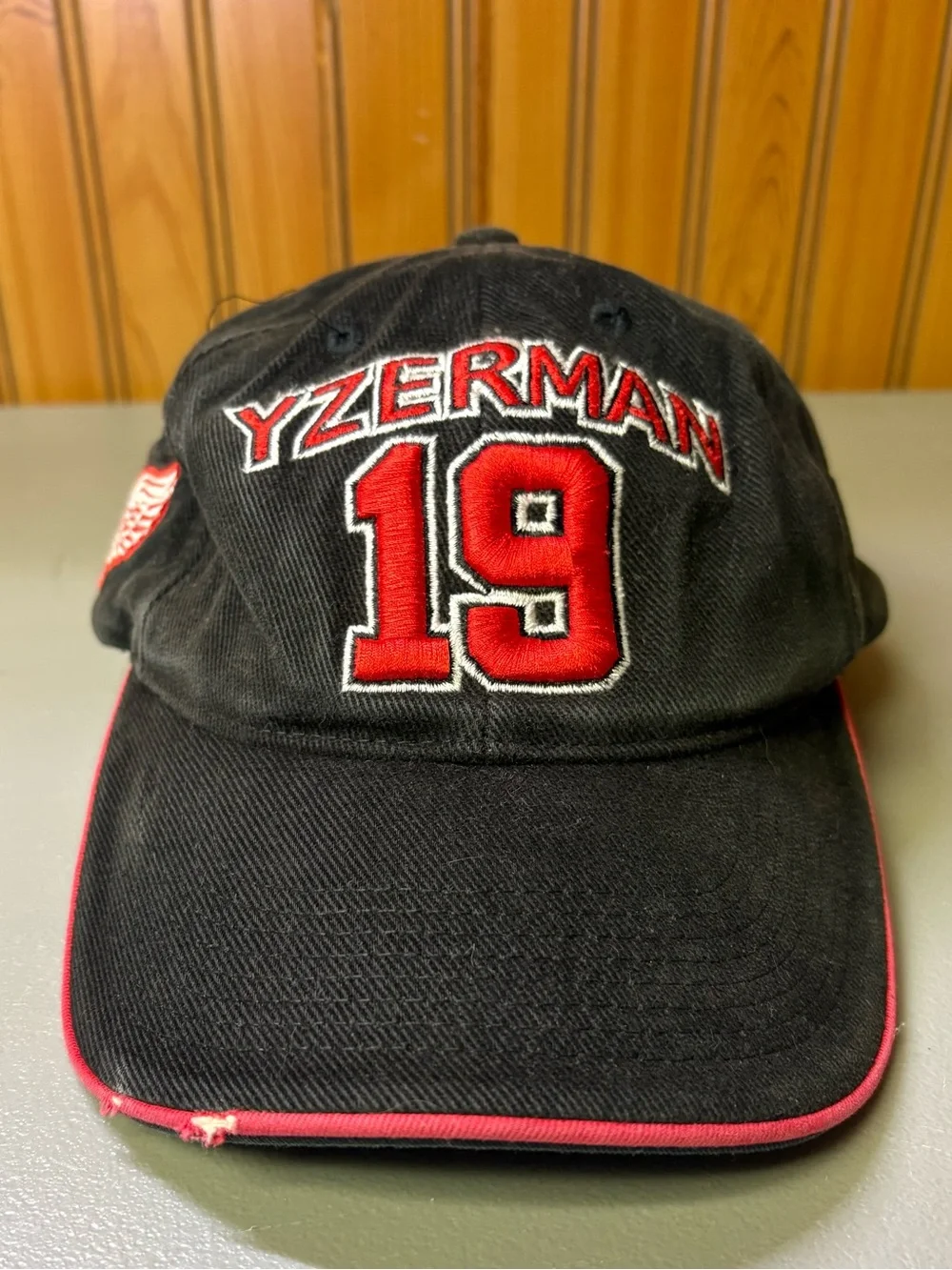 NHL Yzerman 19 Black and Red Baseball Cap